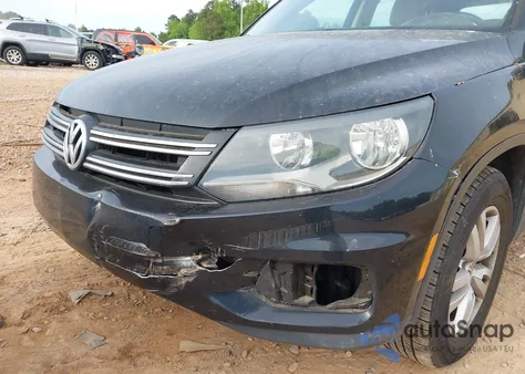 2017 Volkswagen Tiguan 2.0T/2.0T S z USA, uszkodzony, nr VIN WVGBV7AX6HK027679